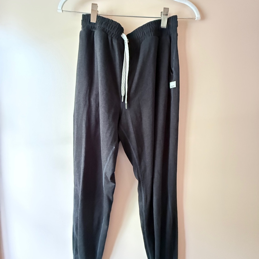Vuori Charcoal Joggers with White Drawstring